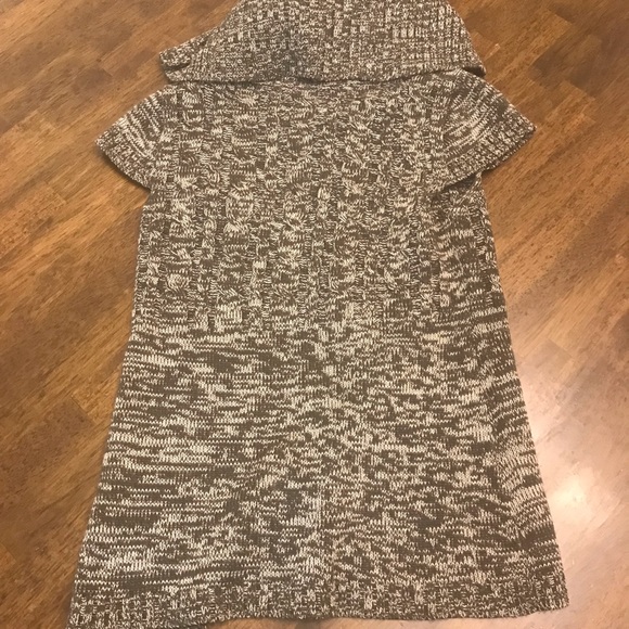 4/$20 Urban Marled Cardigan Sweater- M - Picture 6 of 8